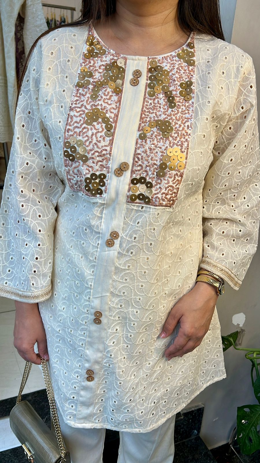 SCHIFFLI CO-ORD WITH NECK DETAILING